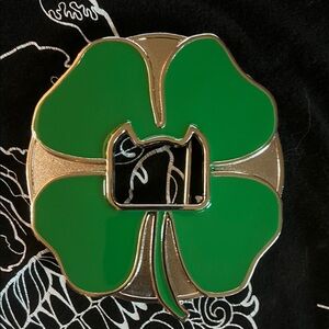 🥋 Lucky Brand Belt Buckle Bottle Opener — Green Clover — 4” x 4” / L